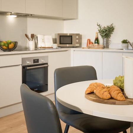 Luxury Apartment Cherrywood Dublin 18 מראה חיצוני תמונה